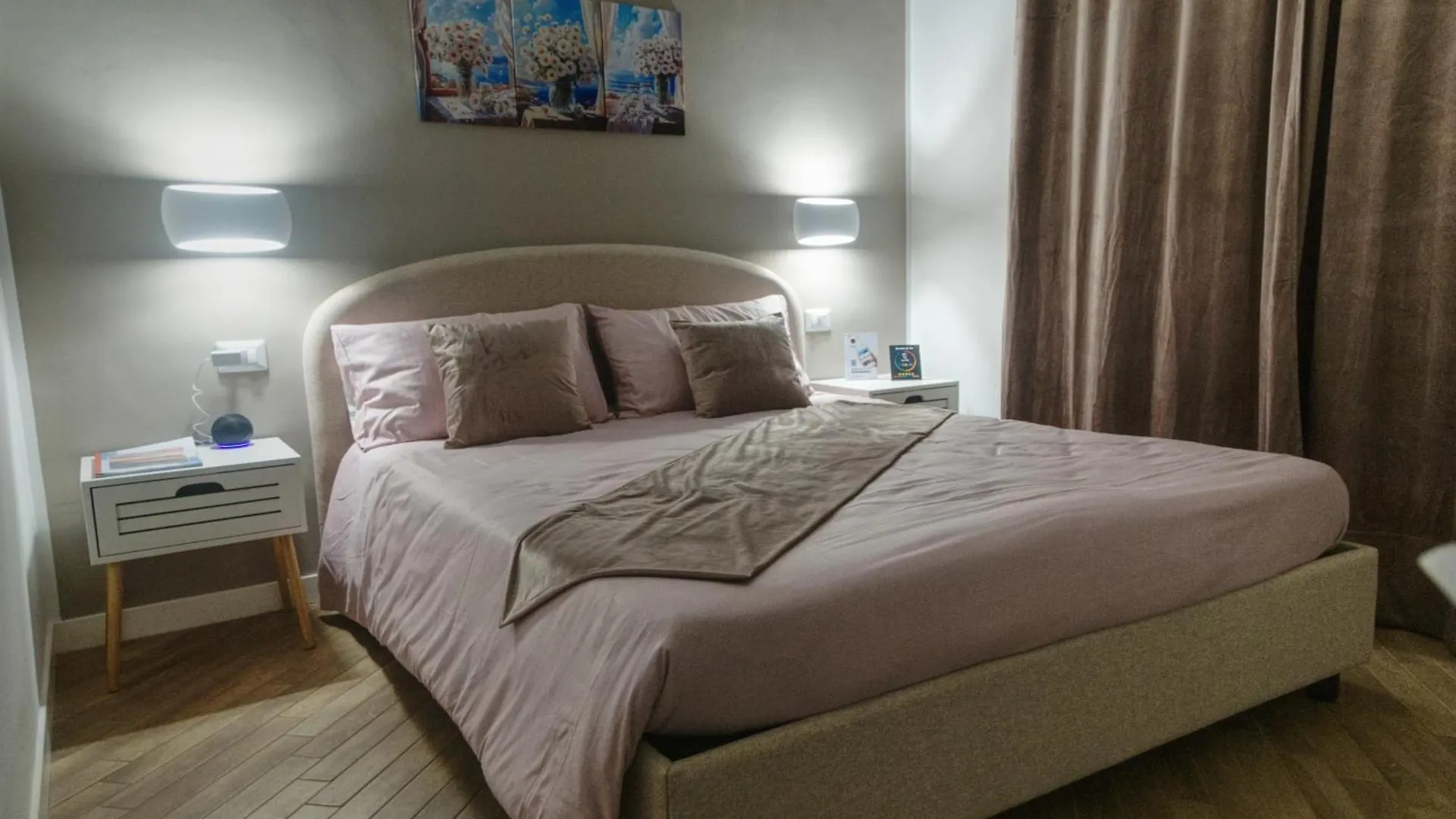 Konukevi La Casa Dei Fiori Otel Napoli
